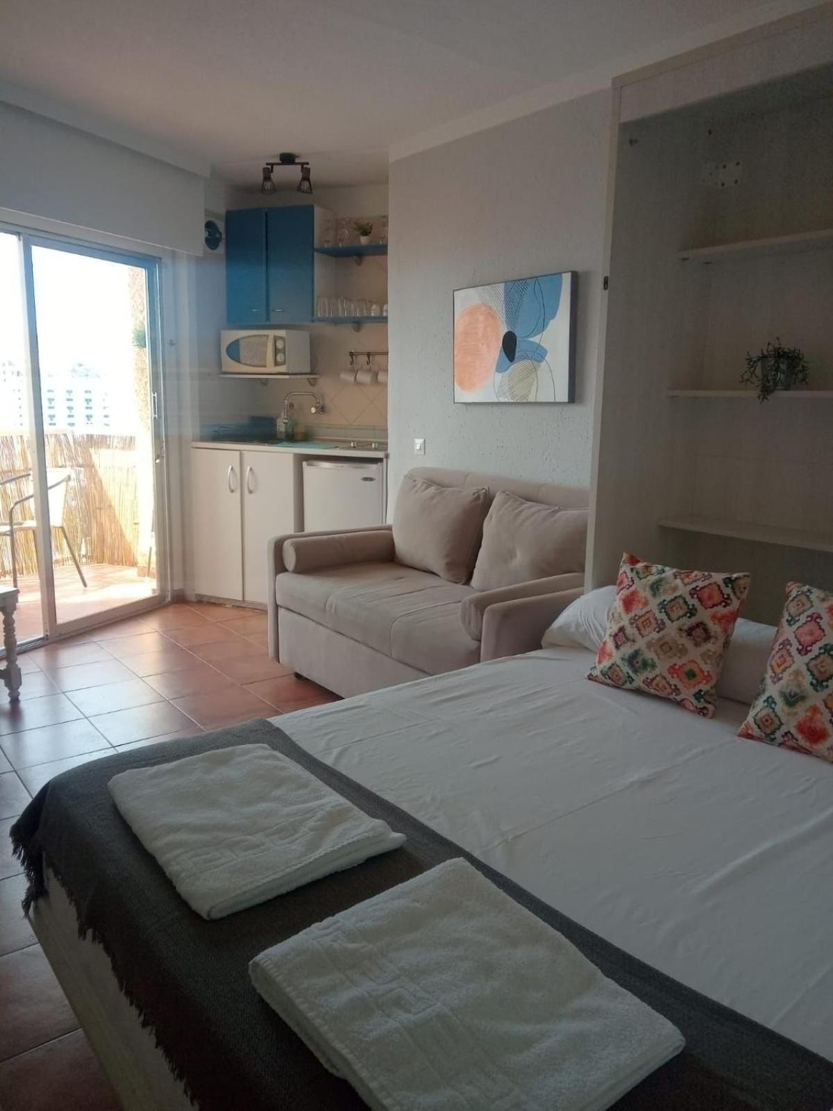 Apartamentos Benalmadena Toni Экстерьер фото